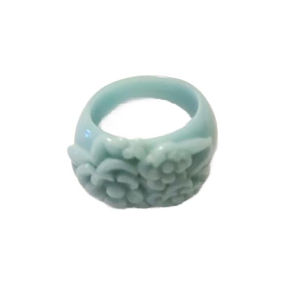 Celluloid Blue Carved Flower Ring, Size 7.5 - Picture 4 of 11